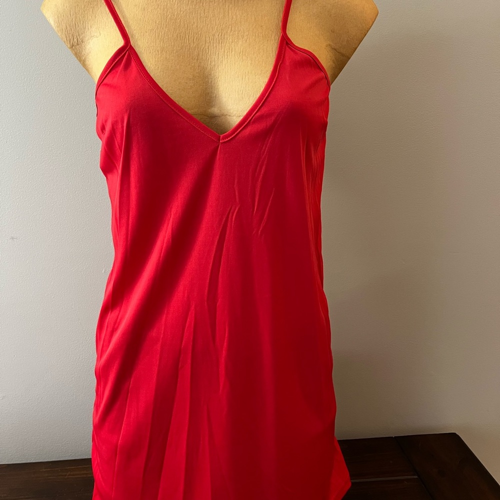Red Dress - Picture 5 of 7